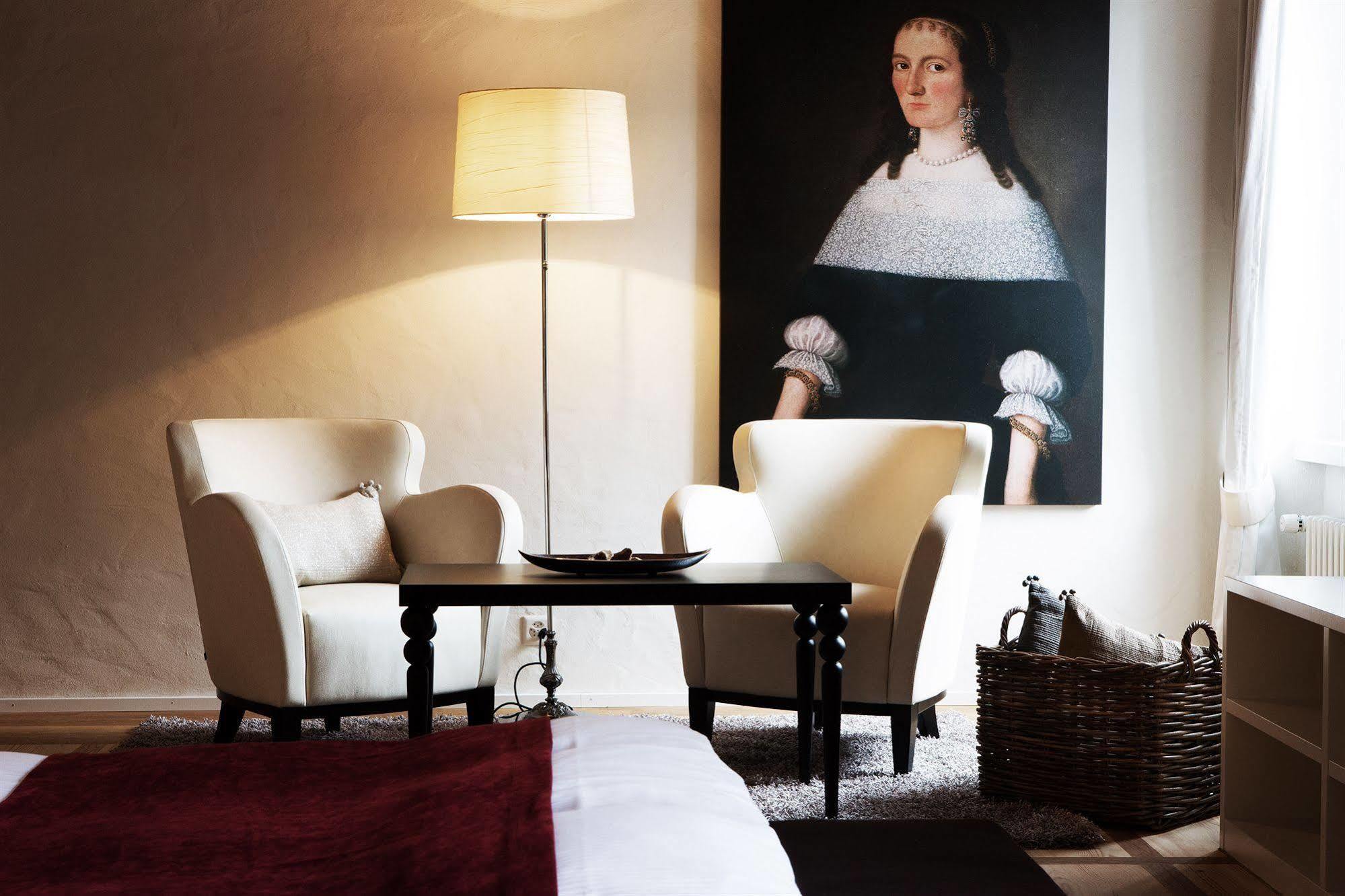 Hotel Schloss Huenigen Konolfingen Extérieur photo